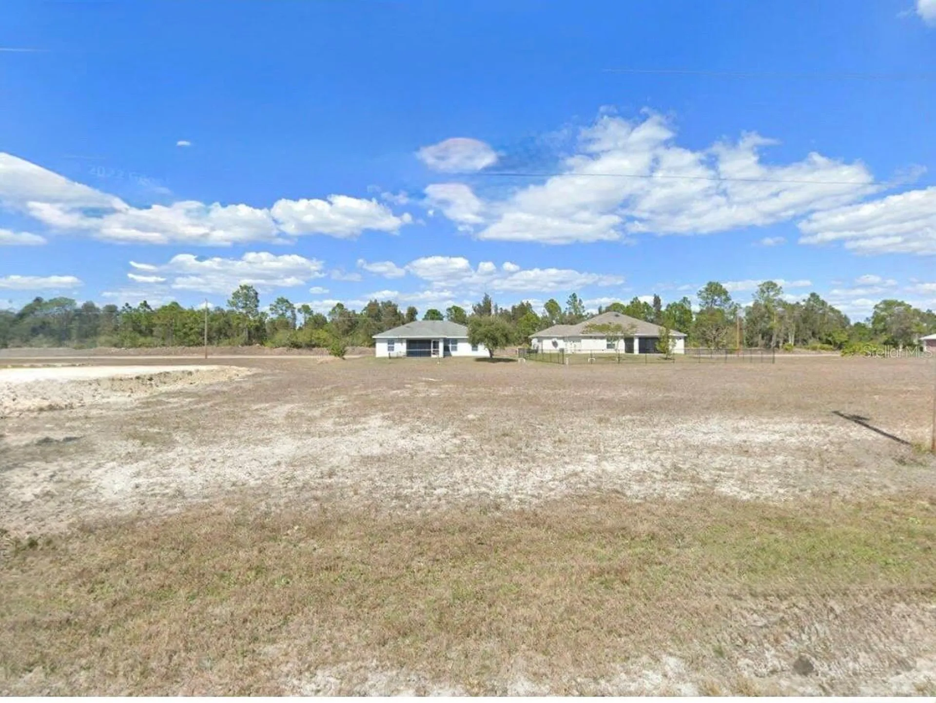 825 NE 44th Lane Cape Coral FL 33909