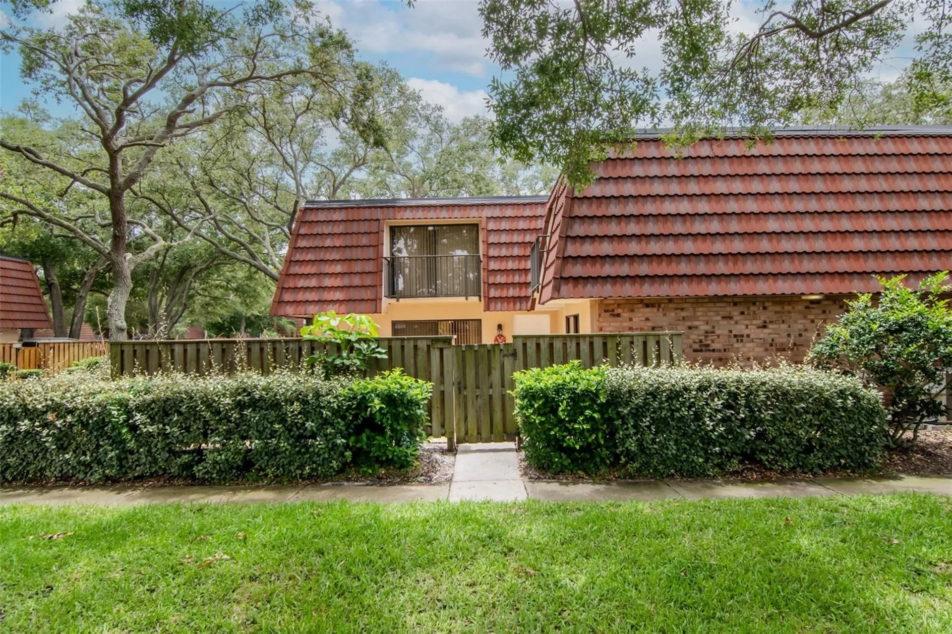 2725 11th Court Palm Harbor FL 34684
