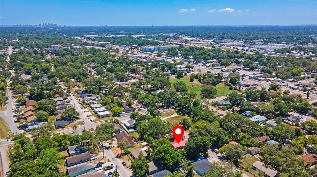 10009 N 10th Street Tampa FL 33612