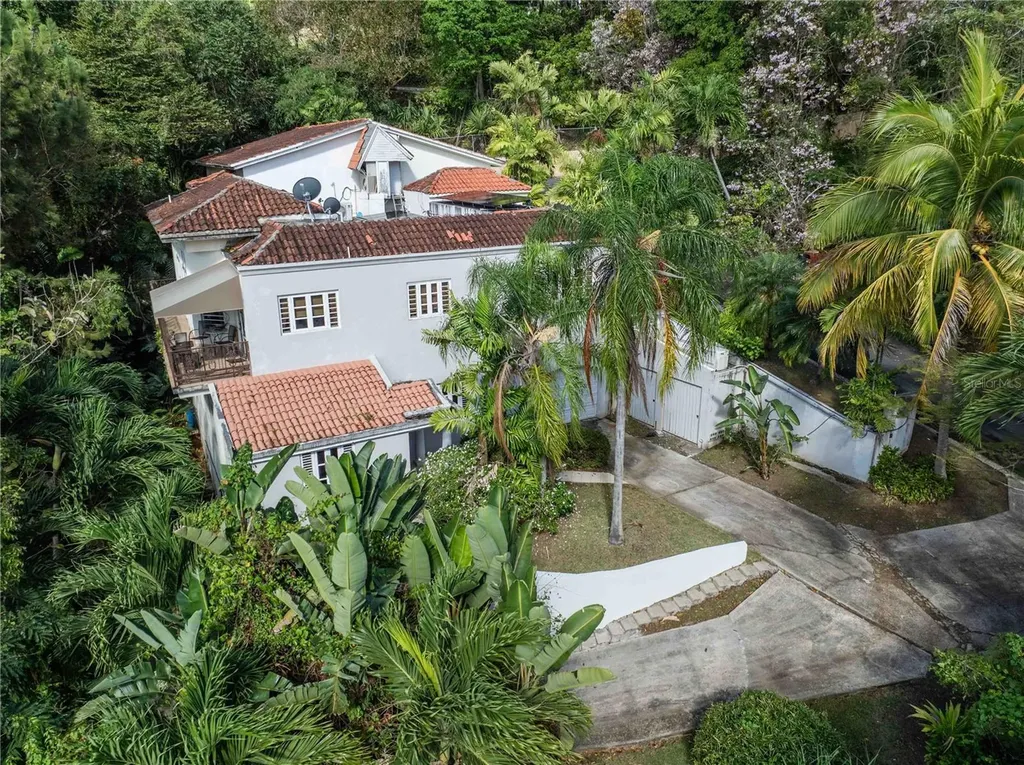 A-12 Vista Linda Guaynabo PR 00969