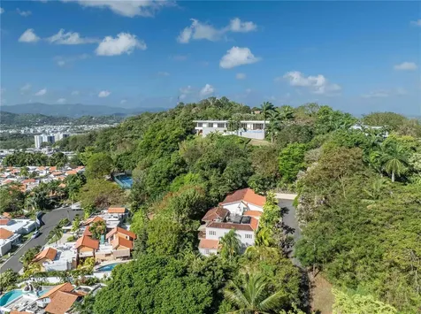 A-12 Vista Linda Guaynabo PR 00969