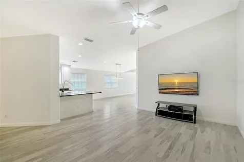5787 Ivrea Drive Sarasota FL 34238