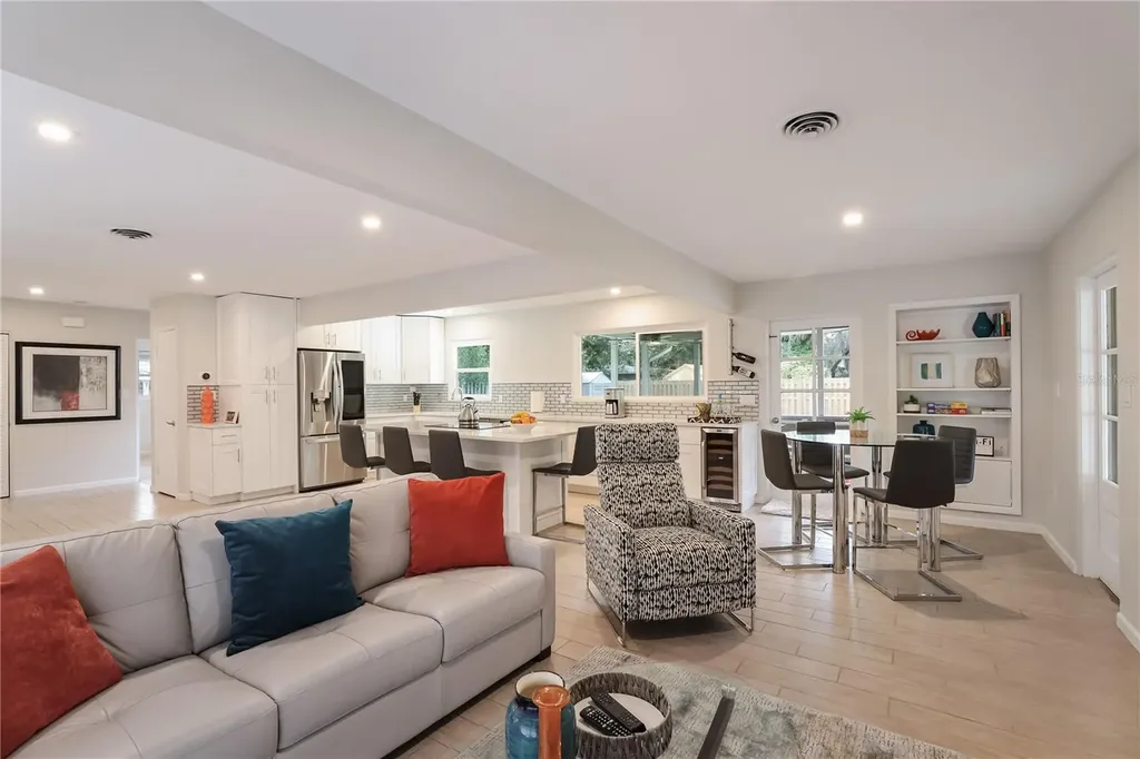 2266 Clematis Street Sarasota FL 34239