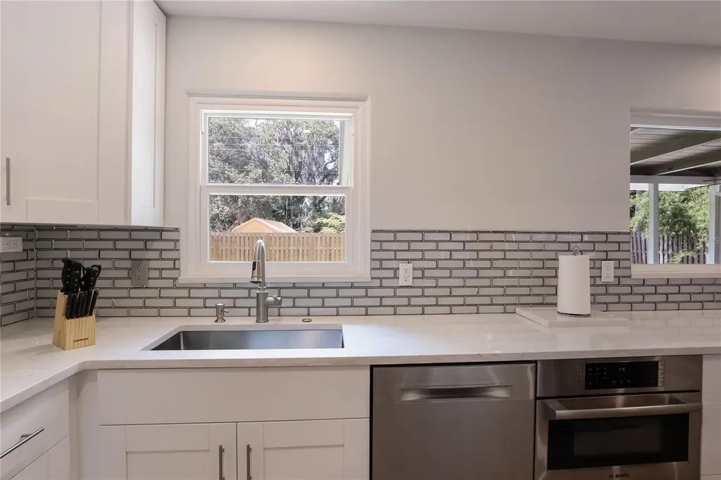 2266 Clematis Street Sarasota FL 34239
