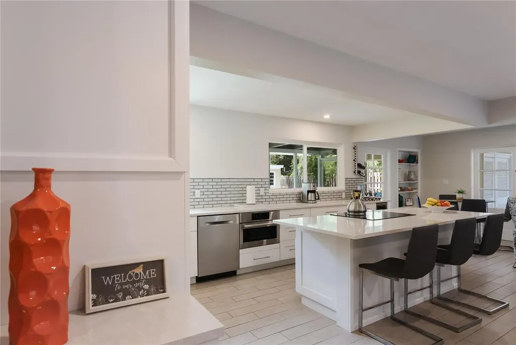 2266 Clematis Street Sarasota FL 34239