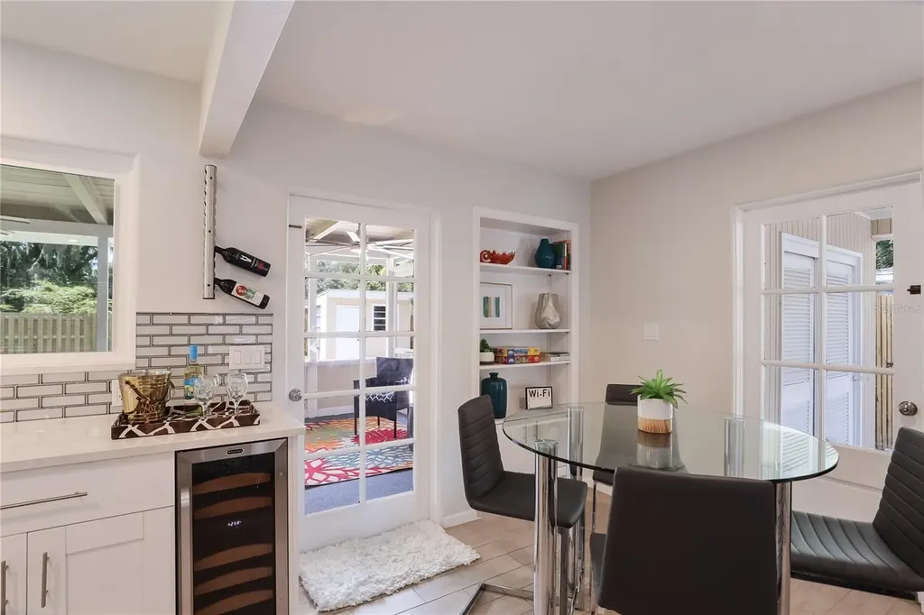 2266 Clematis Street Sarasota FL 34239