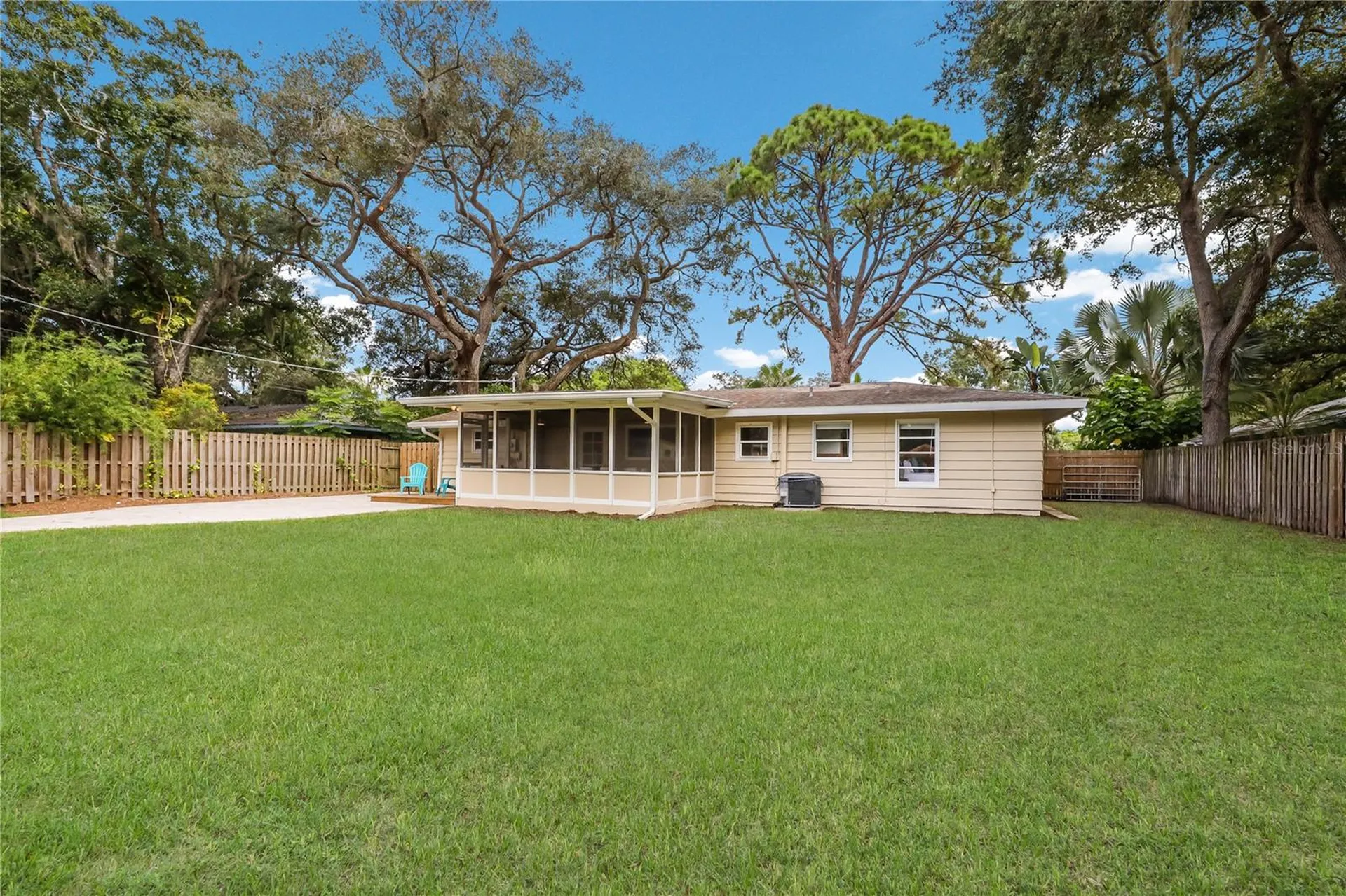 2266 Clematis Street Sarasota FL 34239