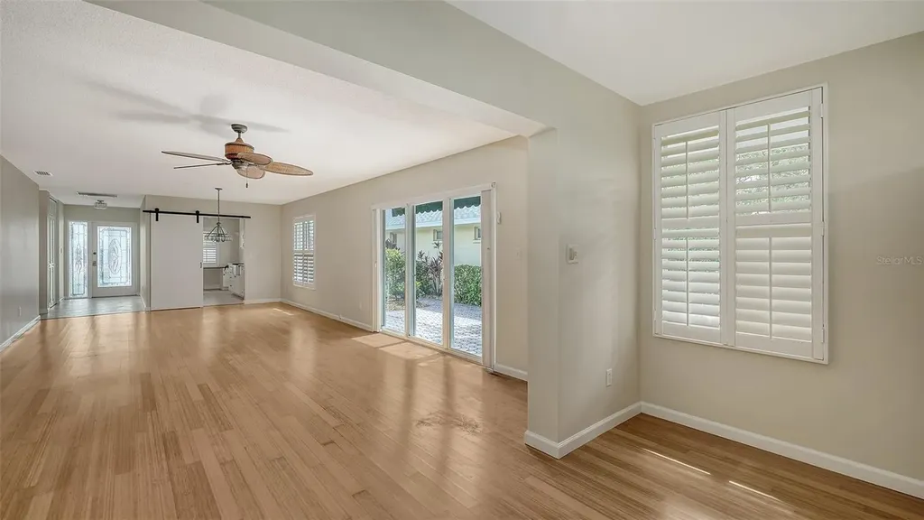 1345 Moonmist Drive Sarasota FL 34242