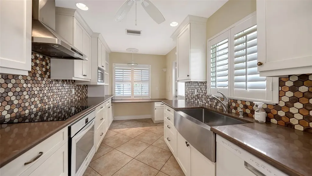 1345 Moonmist Drive Sarasota FL 34242