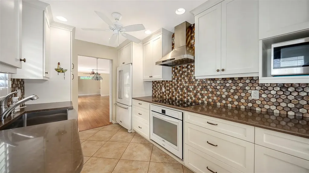 1345 Moonmist Drive Sarasota FL 34242