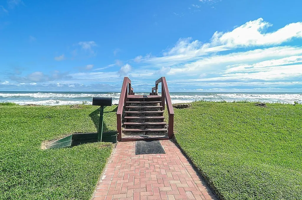 6727 Turtlemound Road New Smyrna Beach FL 32169