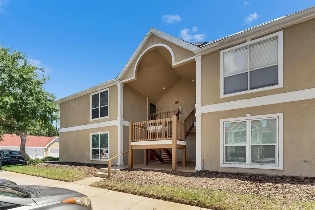 9481 Highland Oak Drive Tampa FL 33647