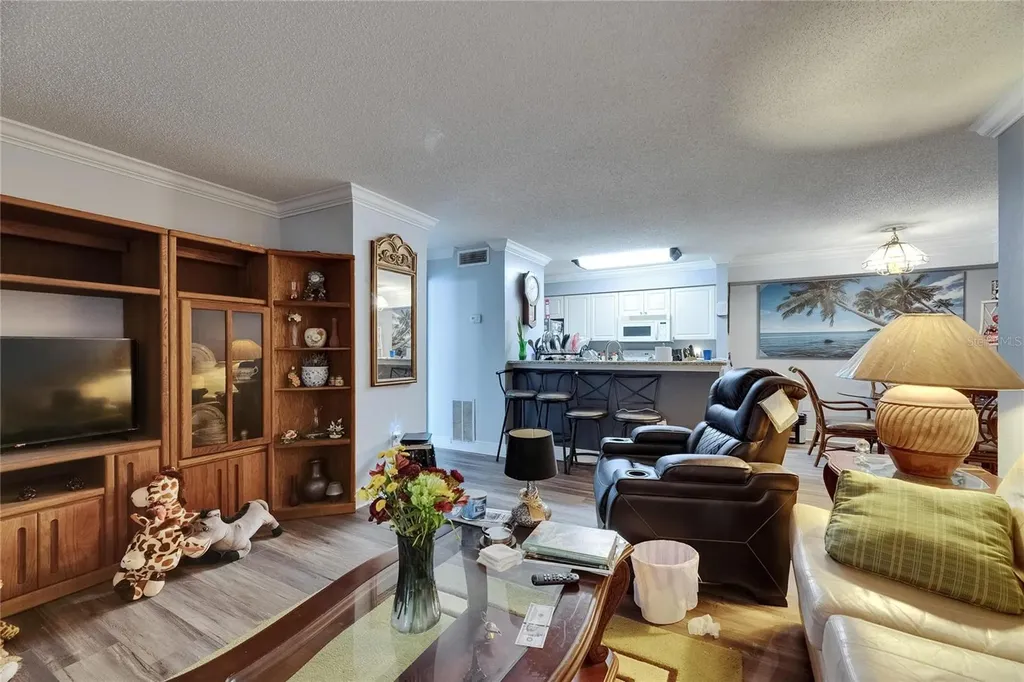 9481 Highland Oak Drive Tampa FL 33647