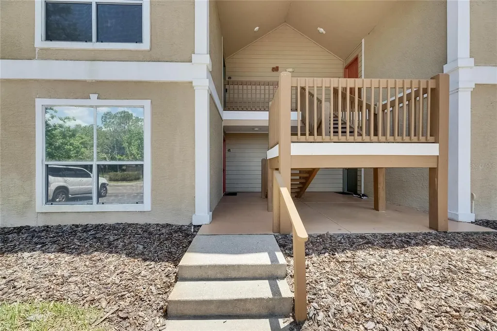 9481 Highland Oak Drive Tampa FL 33647