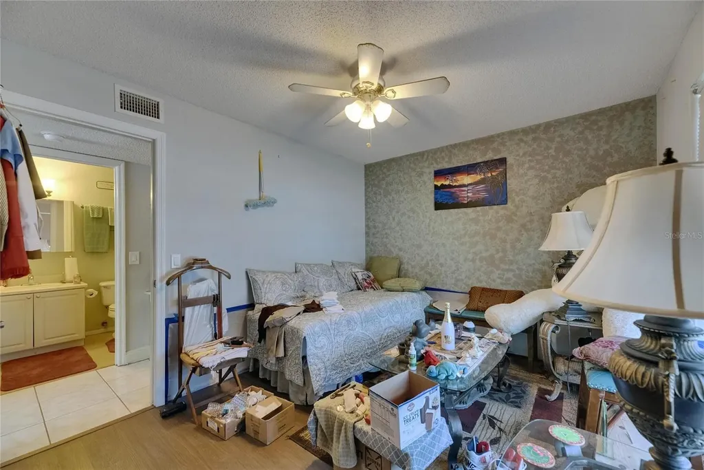 9481 Highland Oak Drive Tampa FL 33647