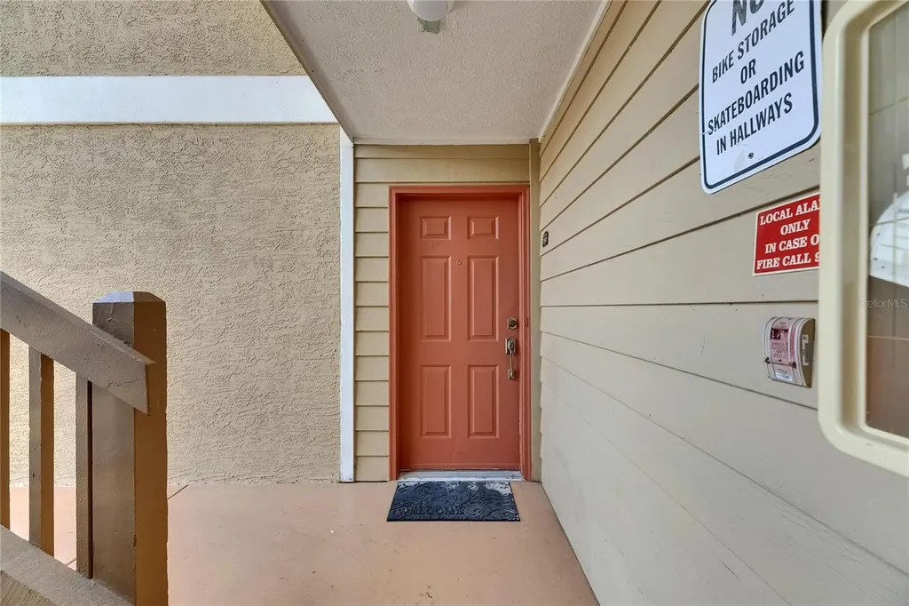 9481 Highland Oak Drive Tampa FL 33647