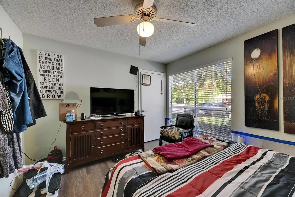 9481 Highland Oak Drive Tampa FL 33647