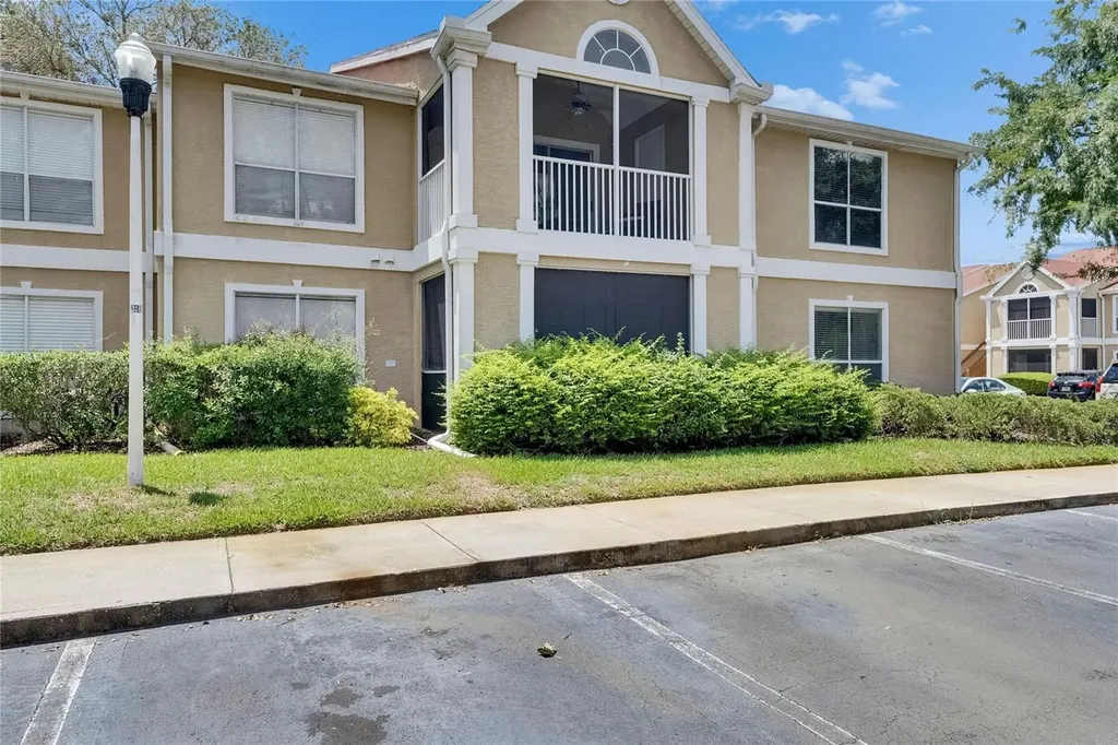 9481 Highland Oak Drive Tampa FL 33647