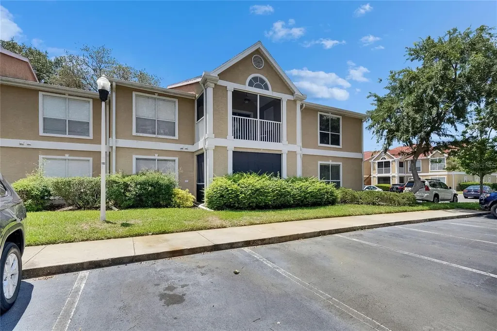 9481 Highland Oak Drive Tampa FL 33647