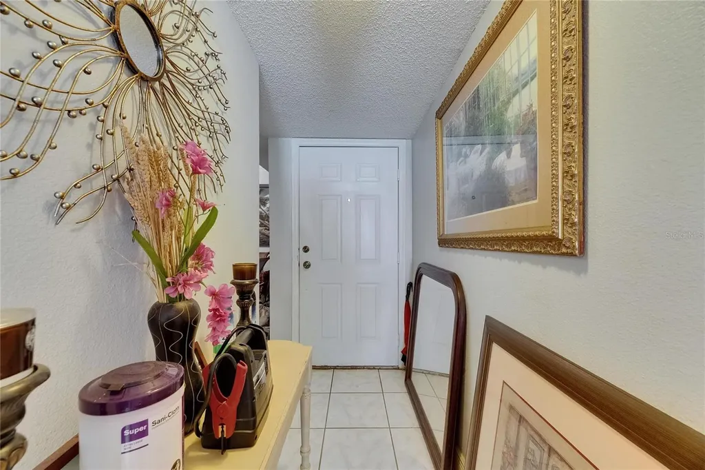 9481 Highland Oak Drive Tampa FL 33647