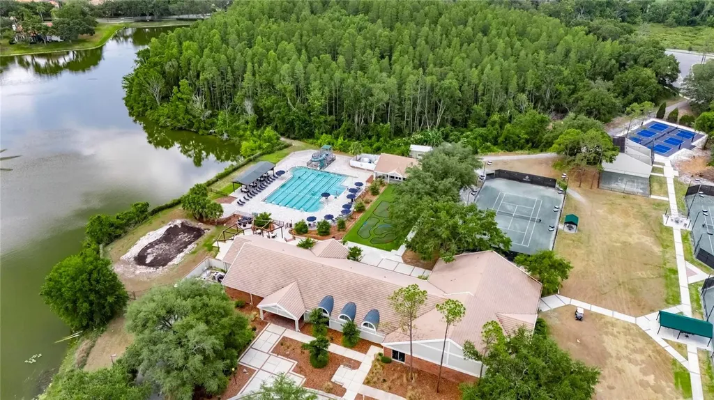 9481 Highland Oak Drive Tampa FL 33647