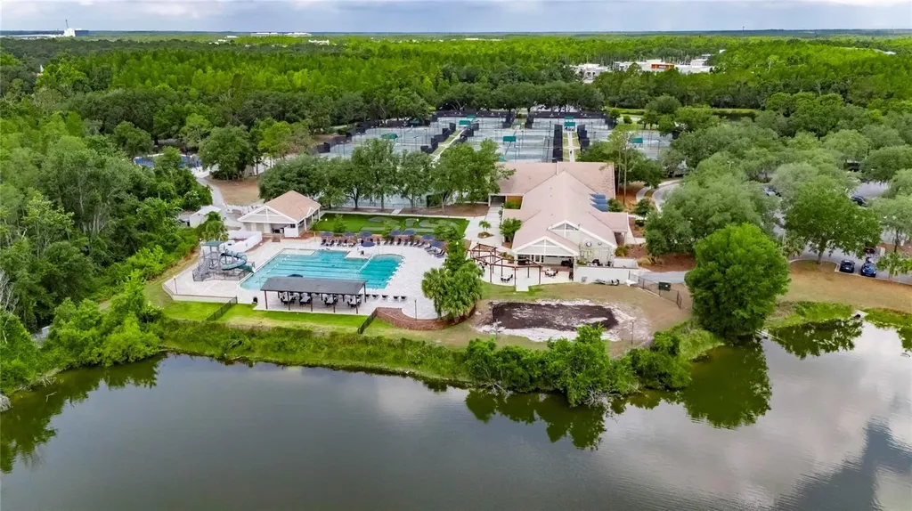 9481 Highland Oak Drive Tampa FL 33647