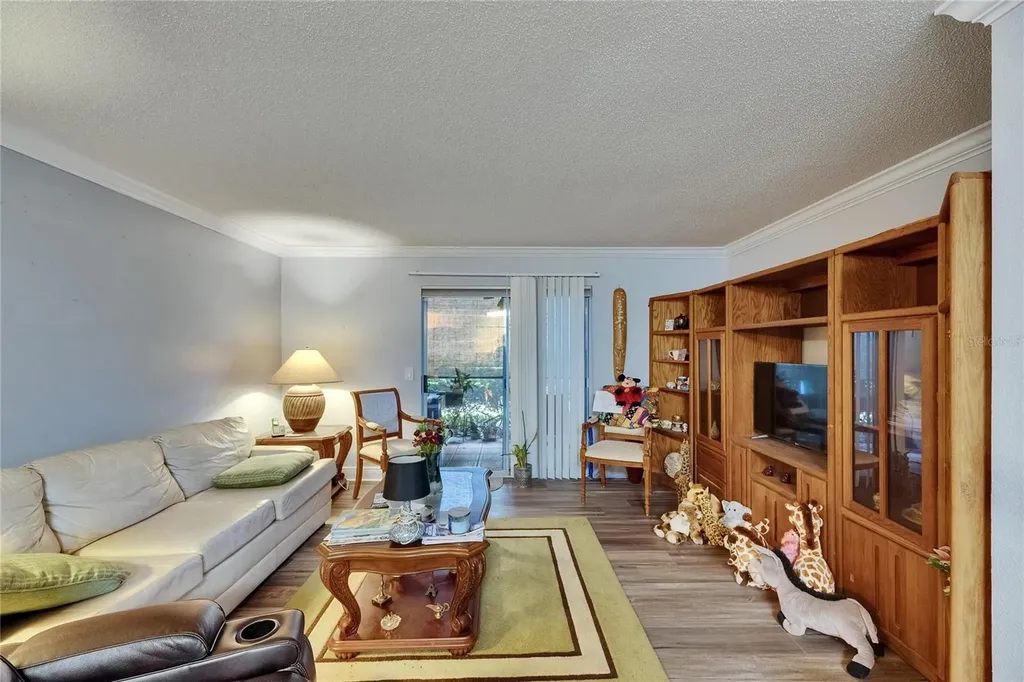 9481 Highland Oak Drive Tampa FL 33647