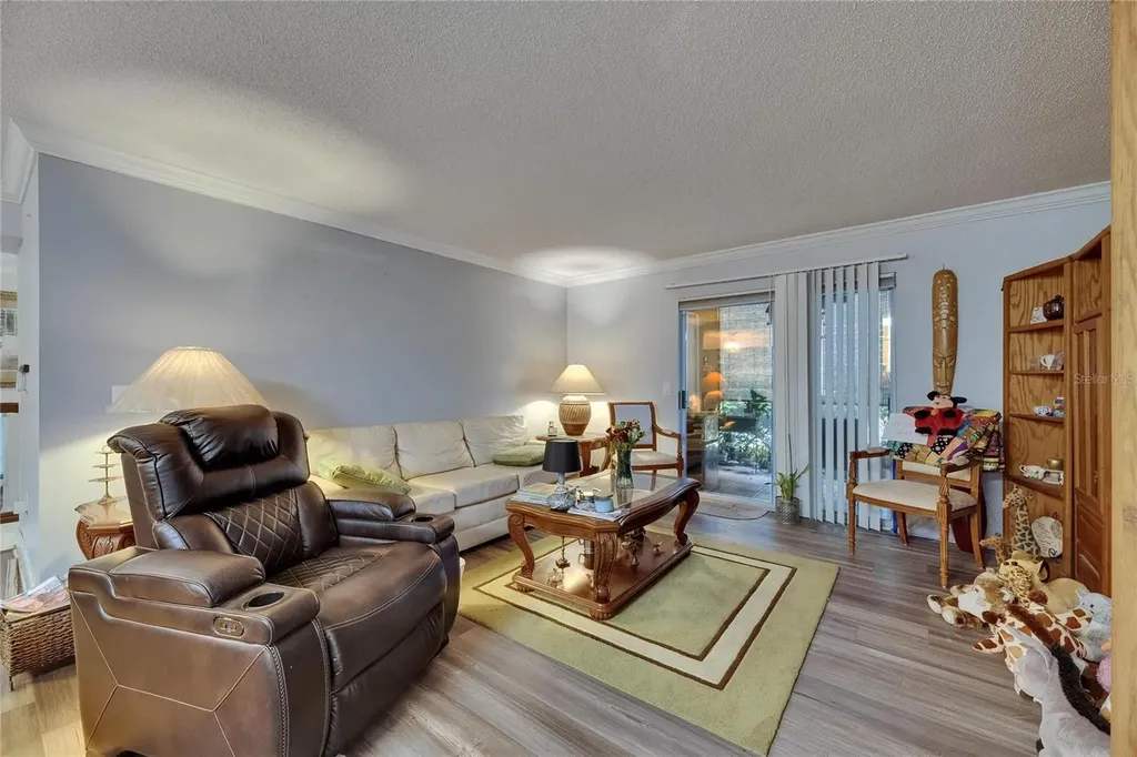 9481 Highland Oak Drive Tampa FL 33647