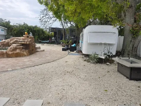 108 W 75th Street Bradenton FL 34209