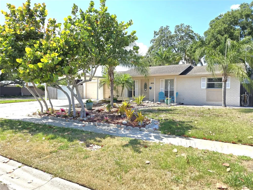 7943 Woodvine Circle Tampa FL 33615