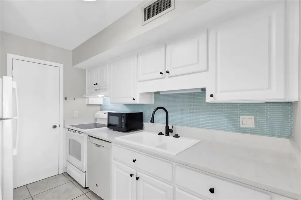 6400 46th Avenue N Kenneth City FL 33709