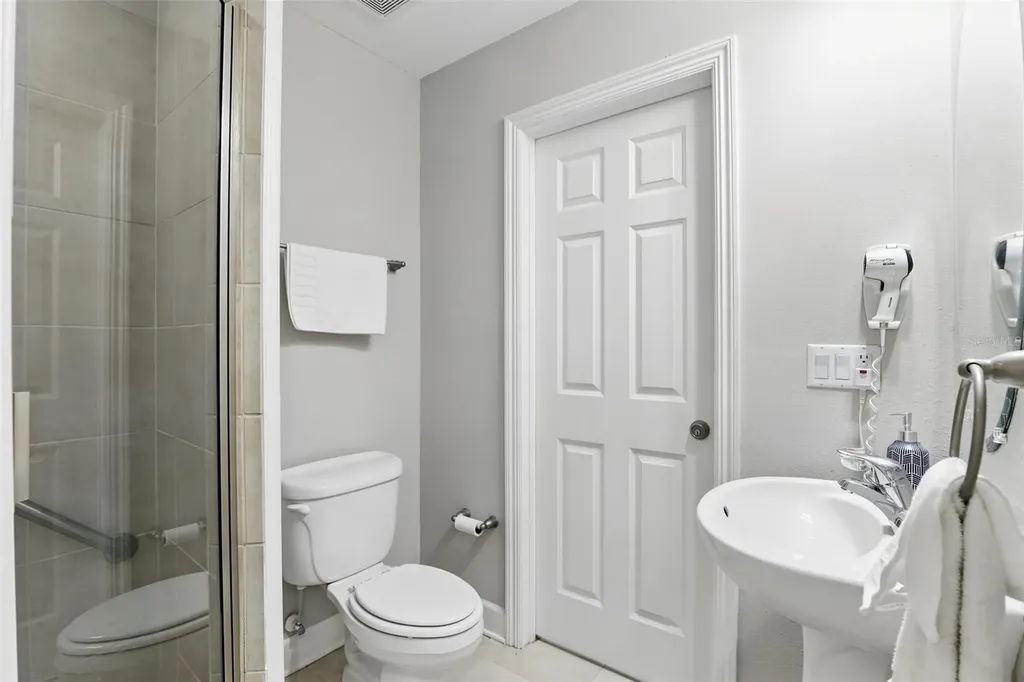 14501 Damai Lane Orlando FL 32821