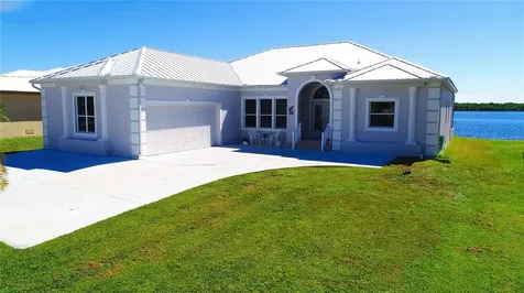 3772 Peace River Drive Punta Gorda FL 33983