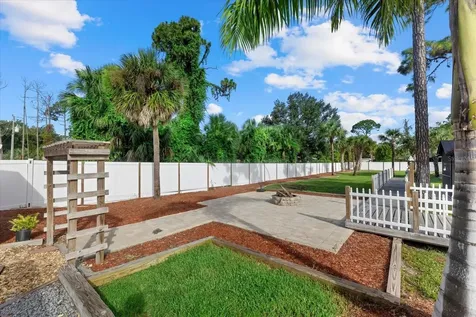 2769 Dode Avenue North Port FL 34288