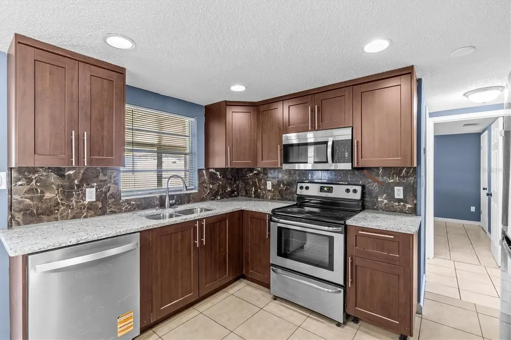 9915 Aetna Lane Port Richey FL 34668