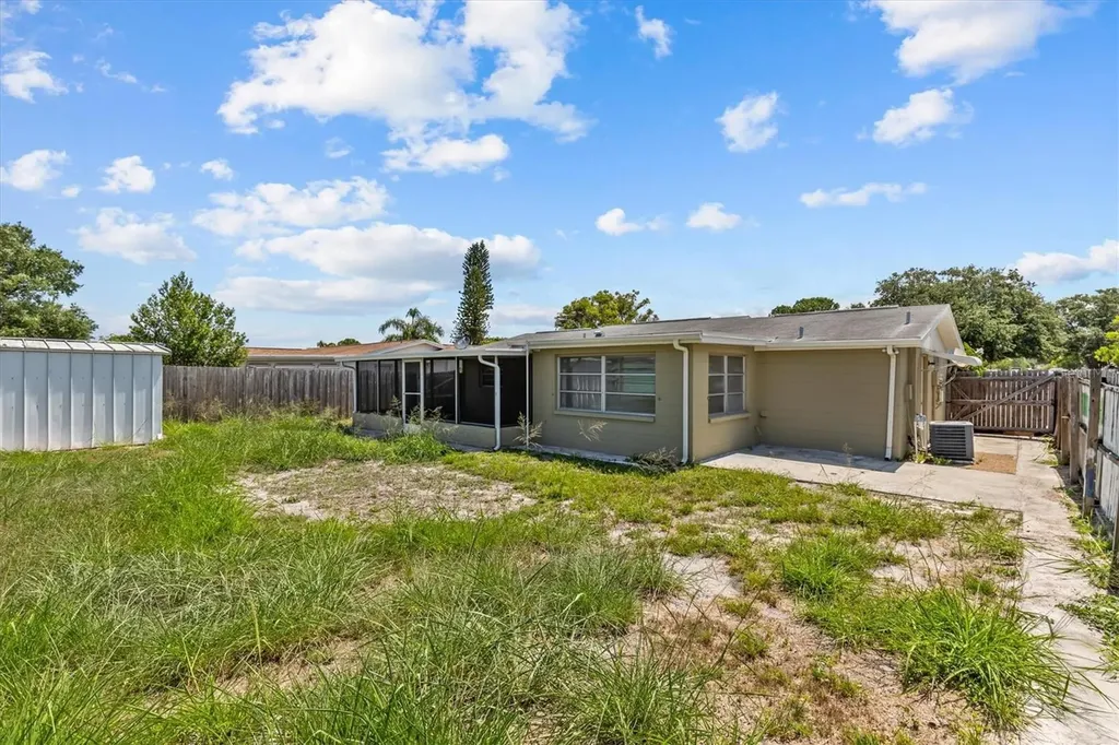 9915 Aetna Lane Port Richey FL 34668