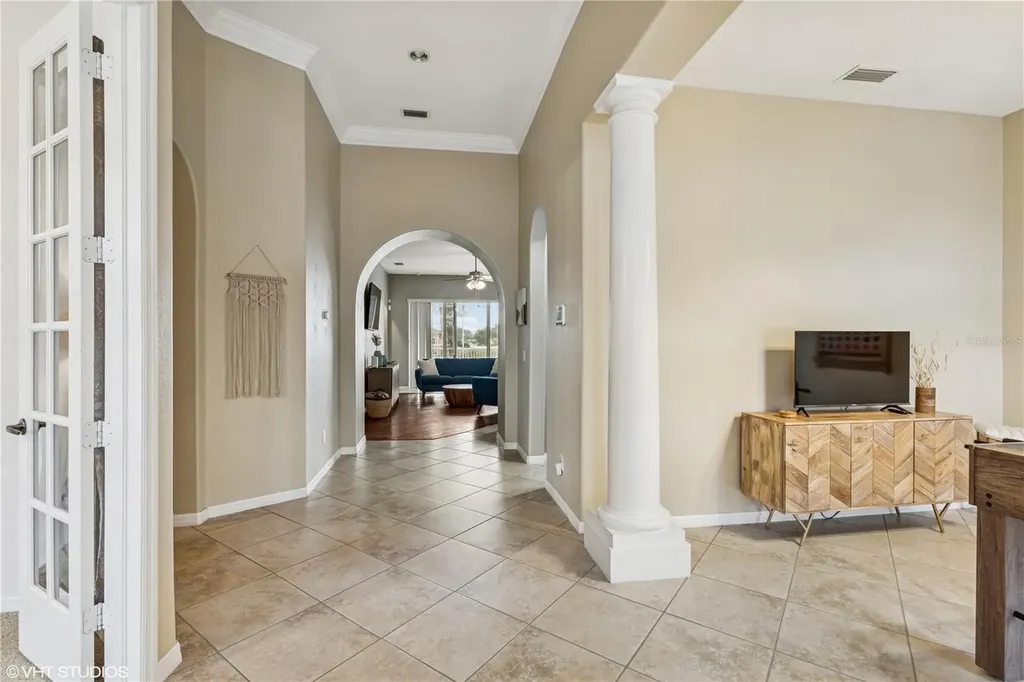 2221 SW 8th Court Cape Coral FL 33991