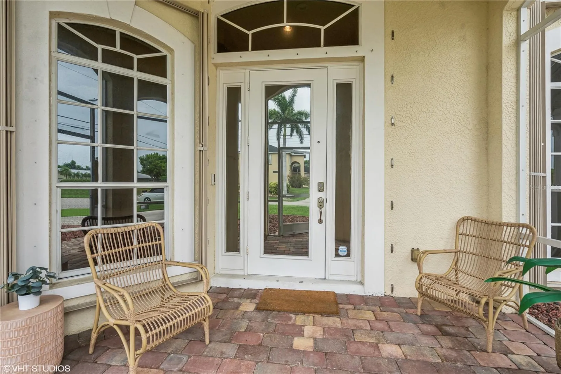 2221 SW 8th Court Cape Coral FL 33991