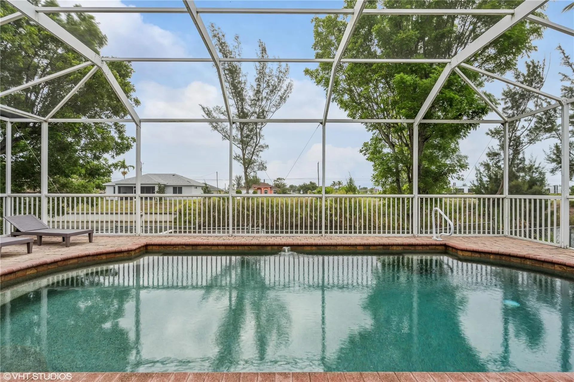 2221 SW 8th Court Cape Coral FL 33991