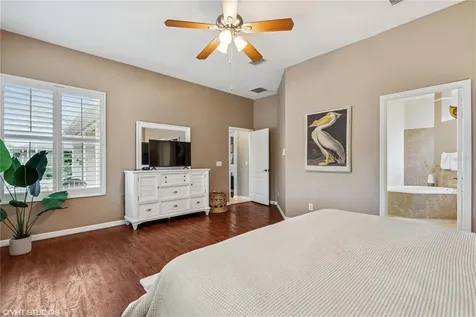 2221 SW 8th Court Cape Coral FL 33991