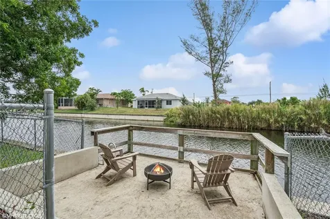 2221 SW 8th Court Cape Coral FL 33991