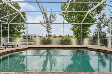 2221 SW 8th Court Cape Coral FL 33991