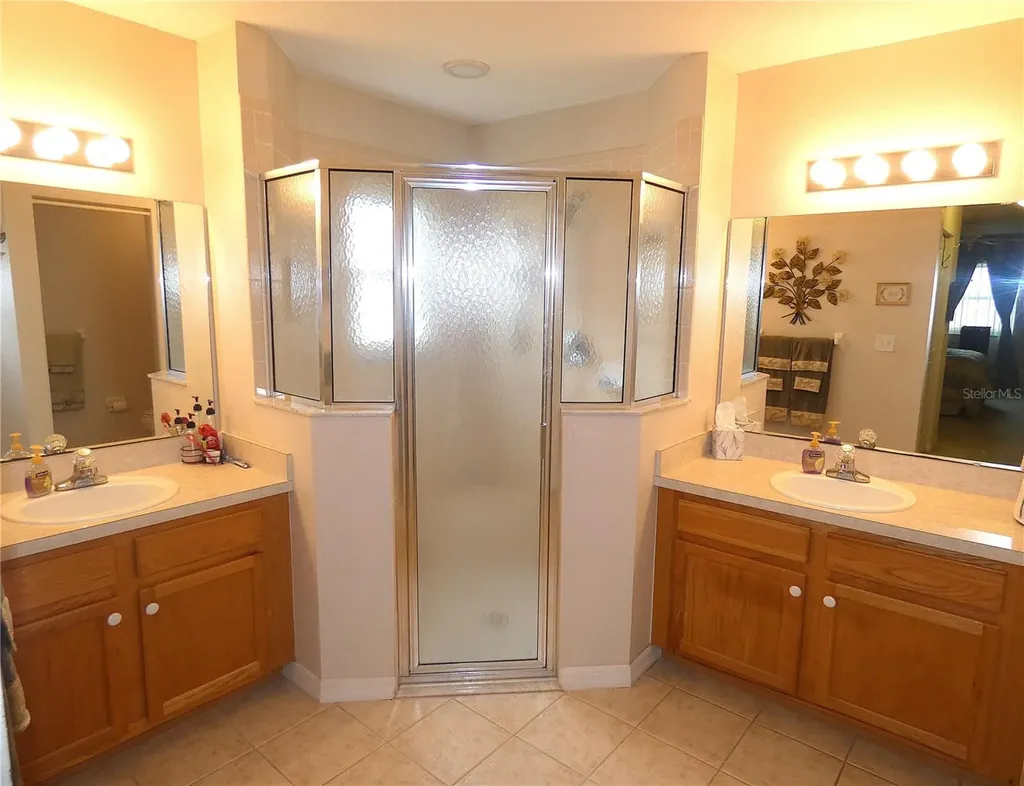 751 Old Oaks Lane Leesburg FL 34748