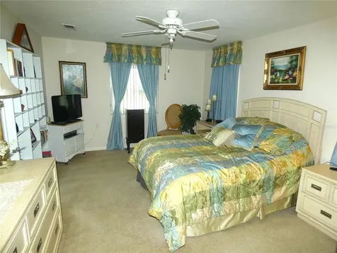 751 Old Oaks Lane Leesburg FL 34748