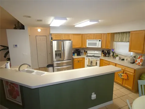 751 Old Oaks Lane Leesburg FL 34748