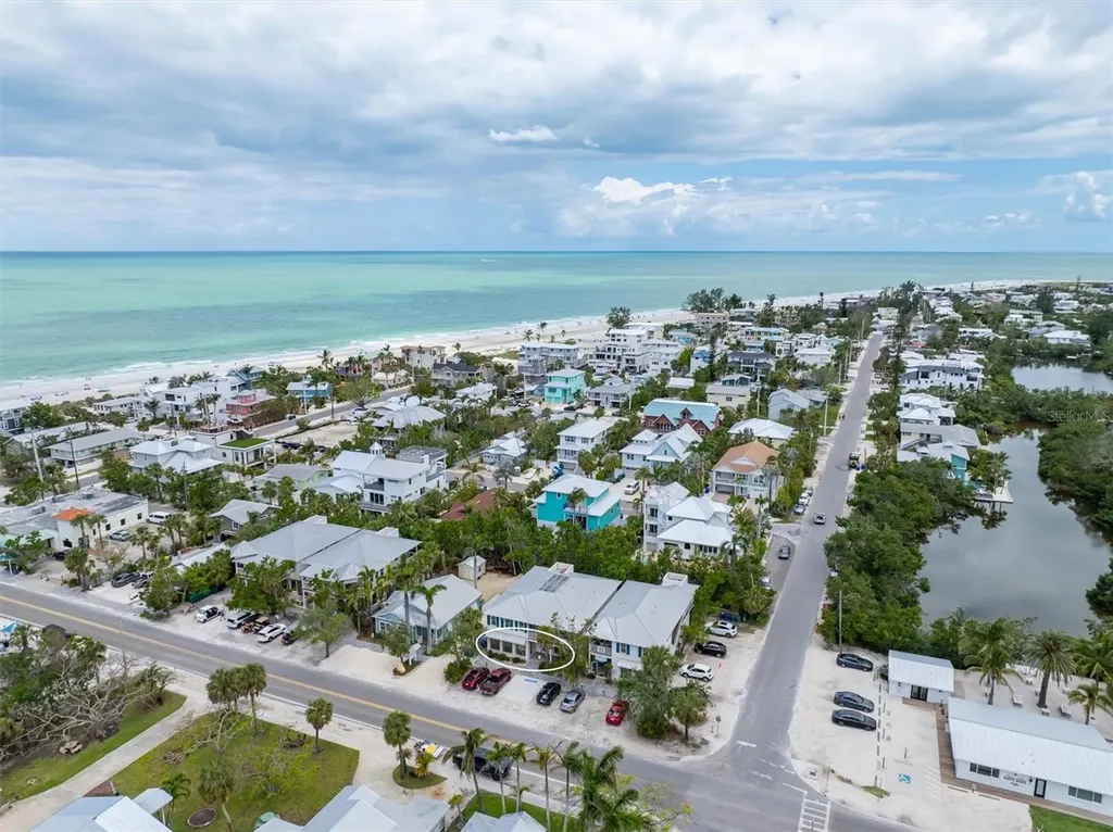 216 Pine Avenue Anna Maria FL 34216