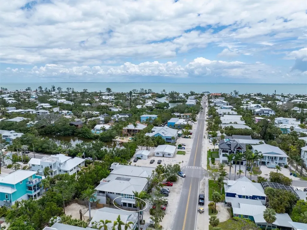 216 Pine Avenue Anna Maria FL 34216