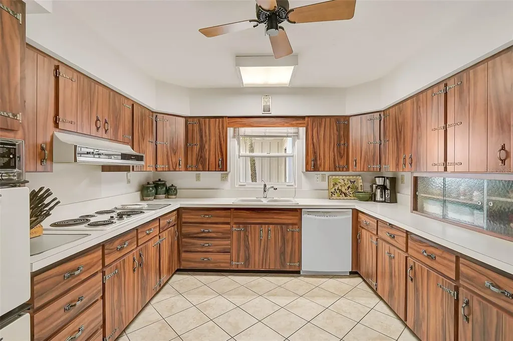 3970 Prairie Dunes Drive Sarasota FL 34238