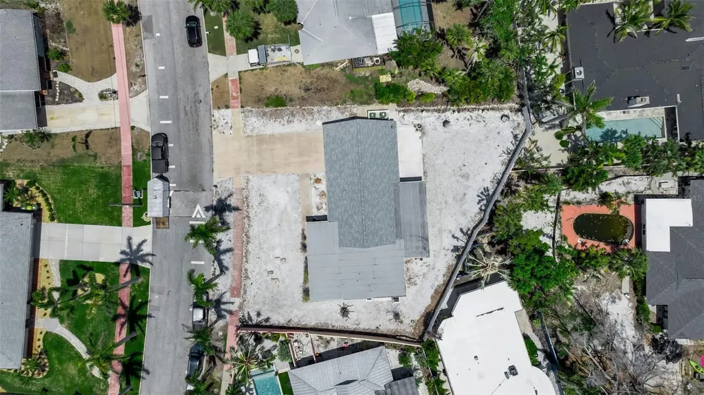 130 N Adams Drive Sarasota FL 34236