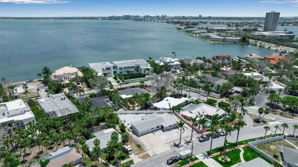 130 N Adams Drive Sarasota FL 34236